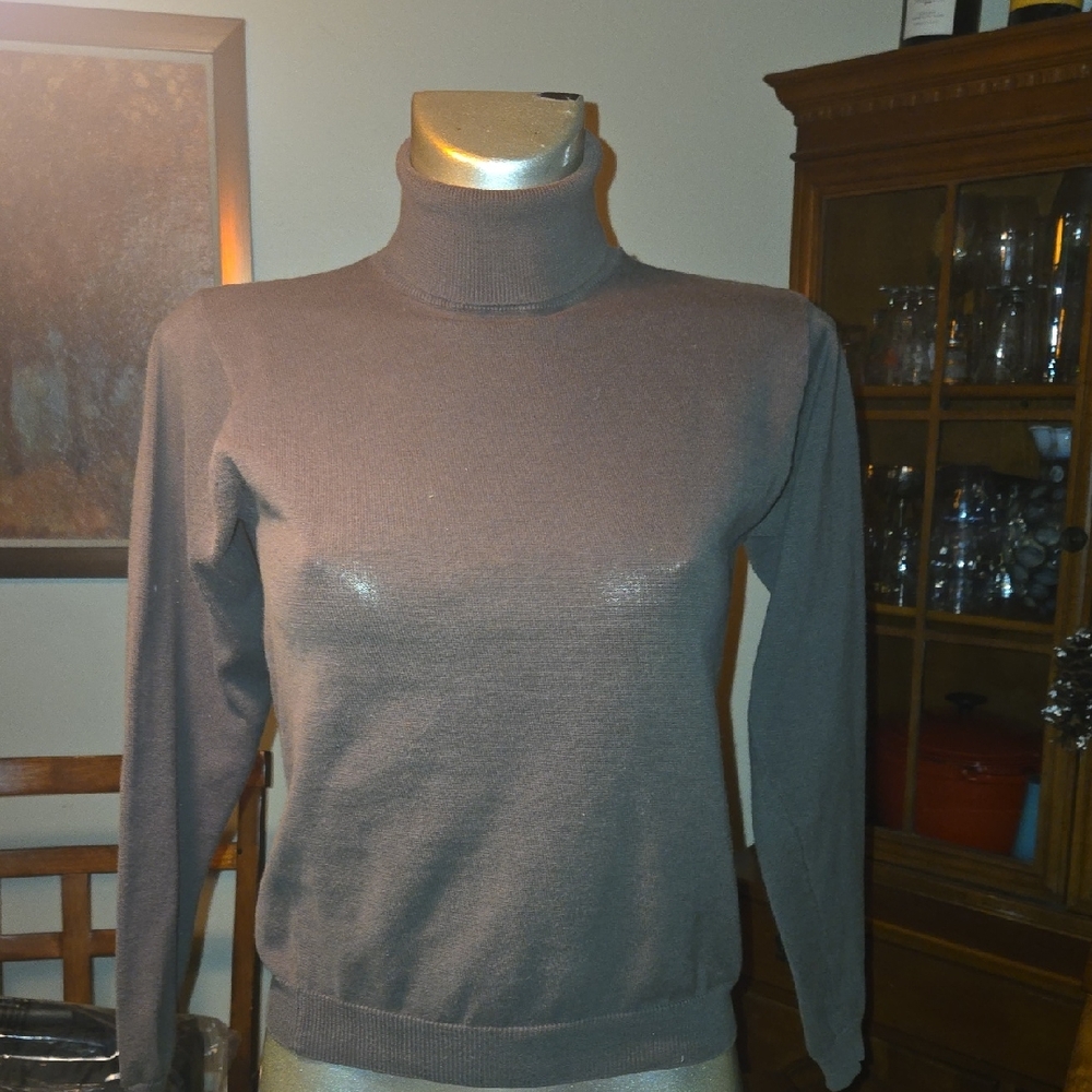 1980s Vintage BROOKS BROTHERS Cotton Turtleneck